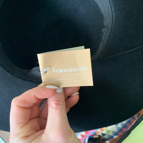 Francesca’s Felt Floppy Hat - Picture 3 of 4
